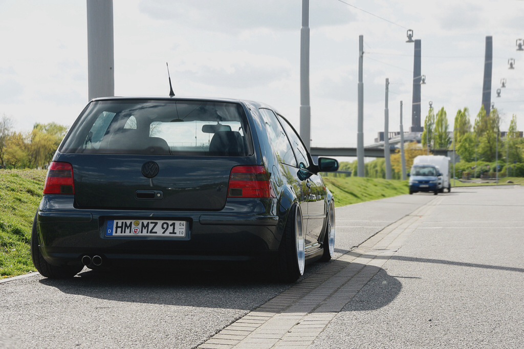 2002 Volkswagen Golf photo
