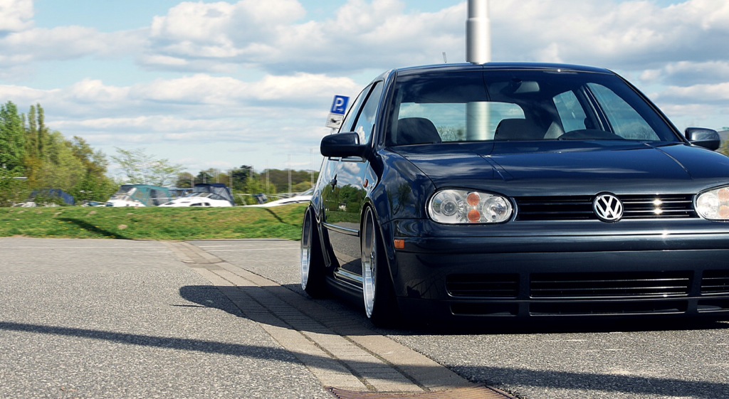 2002 Volkswagen Golf photo