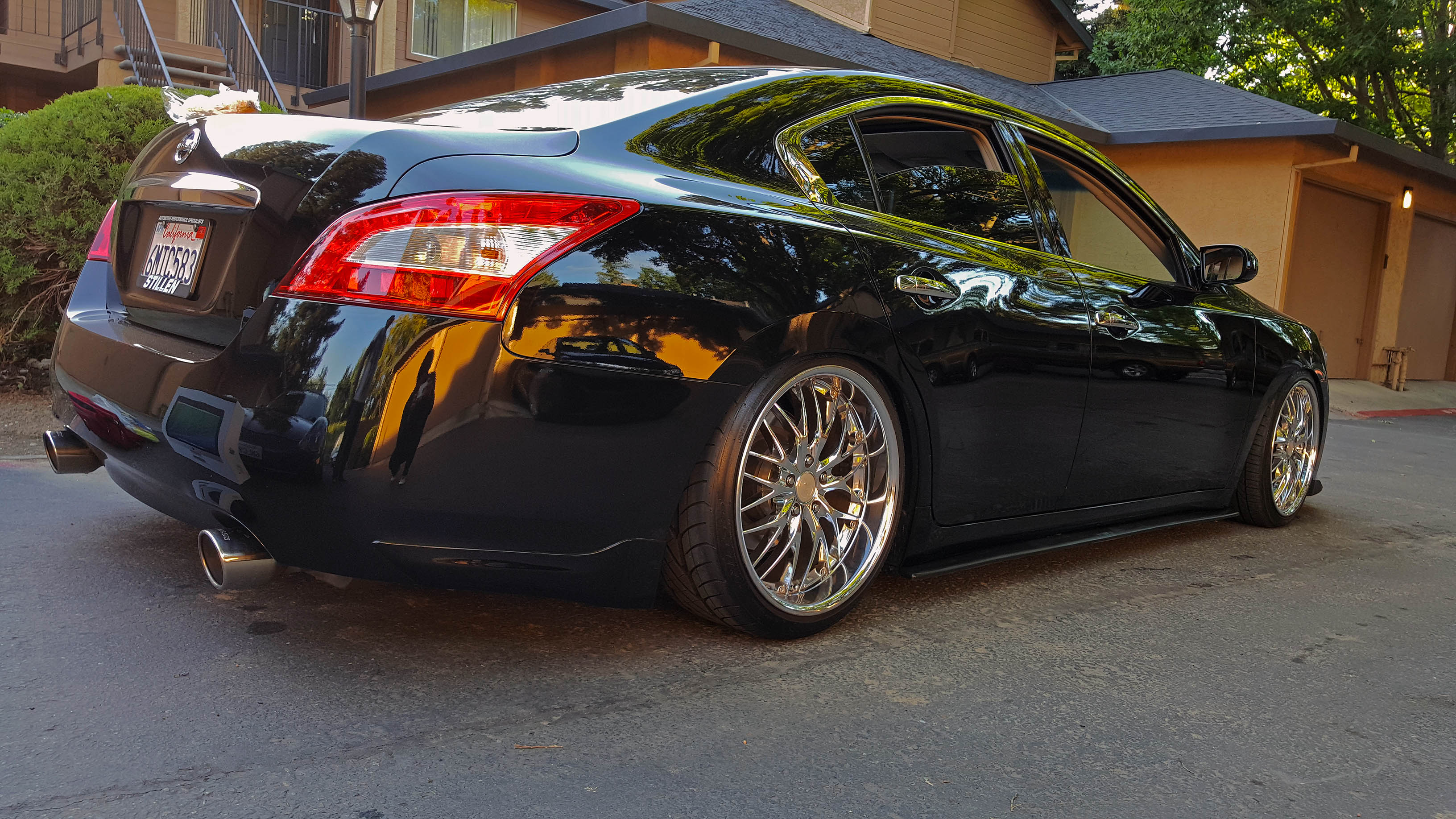 2010 Nissan Maxima photo