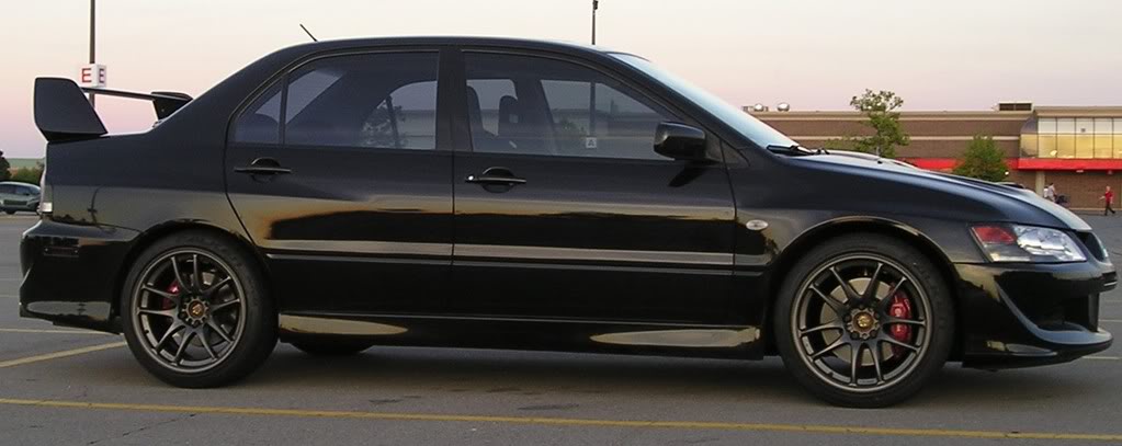 2006 Mitsubishi Lancer Evolution photo