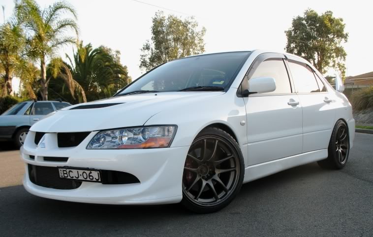 2006 Mitsubishi Lancer Evolution photo
