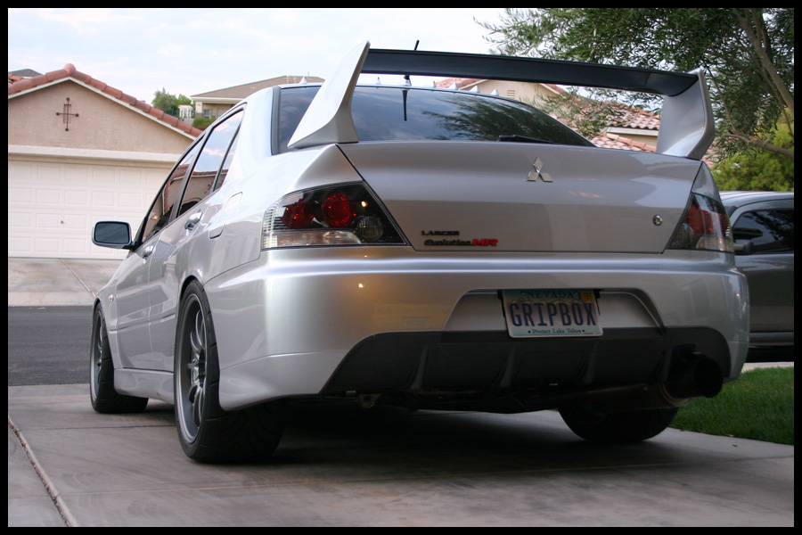 2006 Mitsubishi Lancer Evolution photo