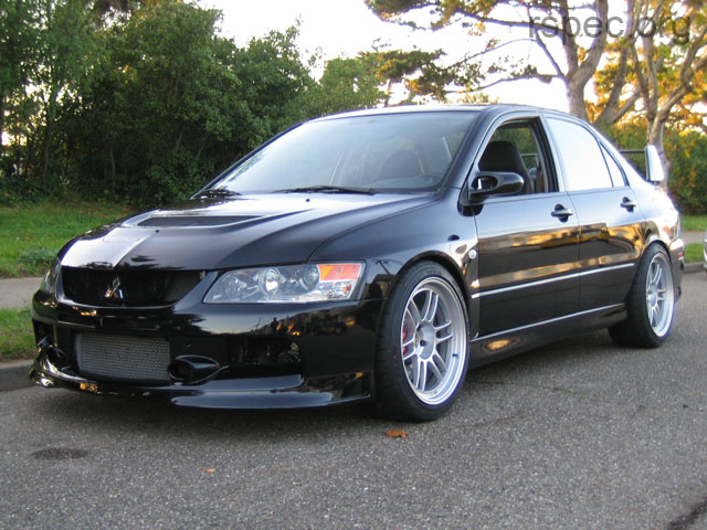 2006 Mitsubishi Lancer Evolution photo