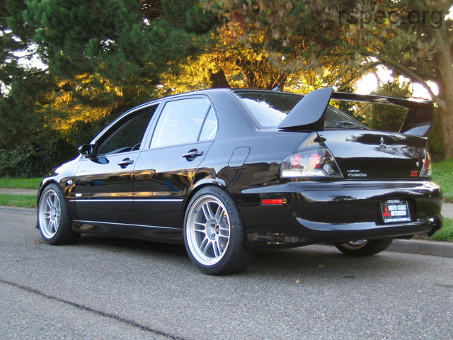 2006 Mitsubishi Lancer Evolution photo