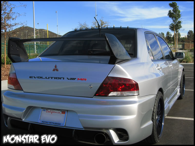 2005 Mitsubishi Lancer Evolution photo