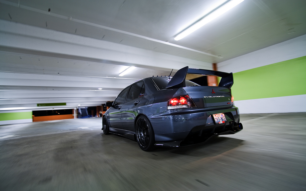2010 Mitsubishi Lancer Evolution photo