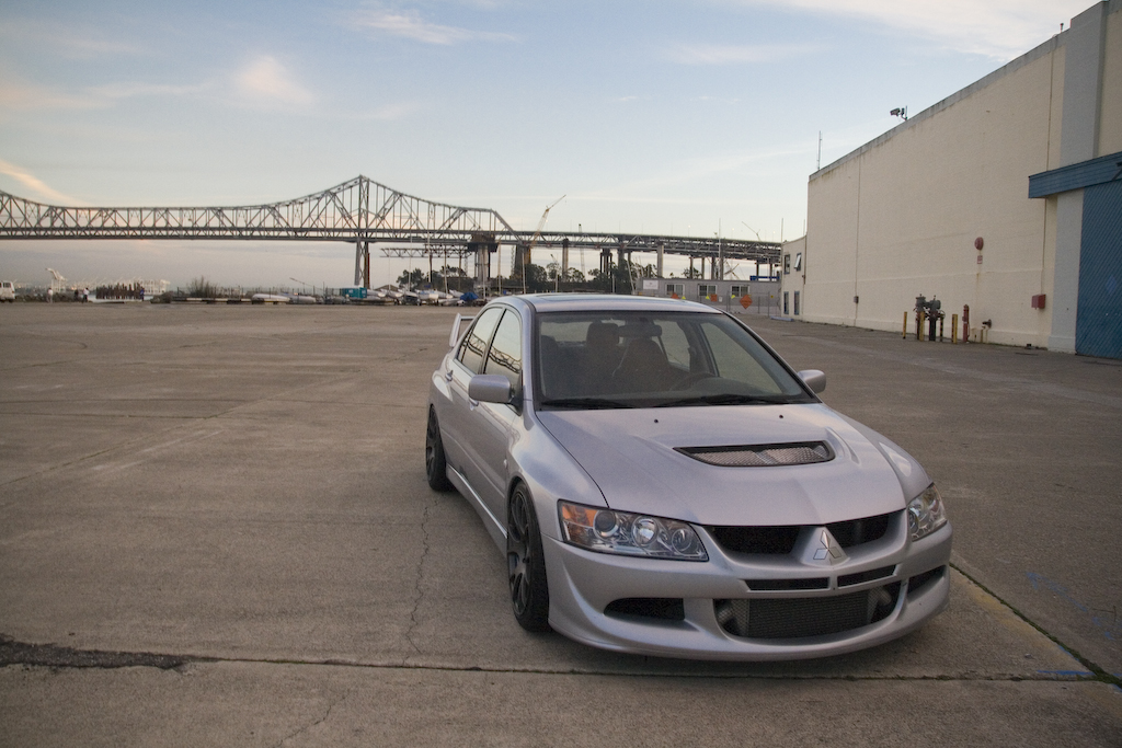 2003 Mitsubishi Lancer Evolution photo