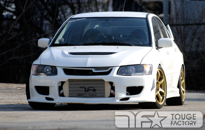 2003 Mitsubishi Lancer Evolution photo