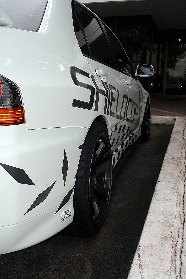 2006 Mitsubishi Lancer Evolution photo