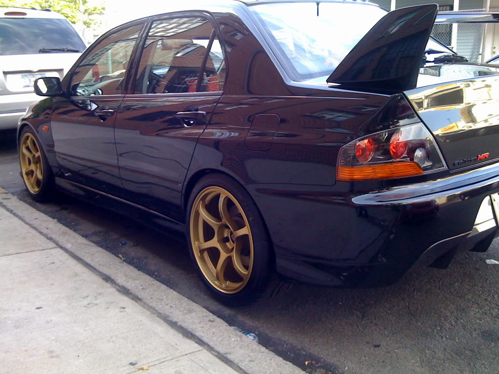 2006 Mitsubishi Lancer Evolution photo