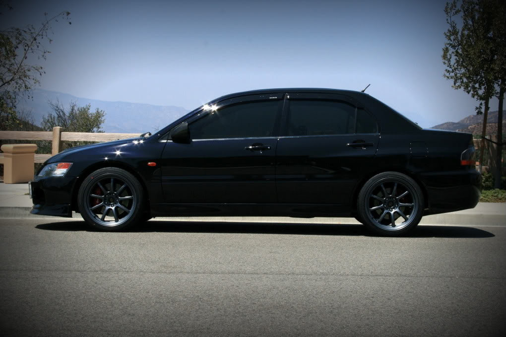 2008 Mitsubishi Lancer Evolution photo