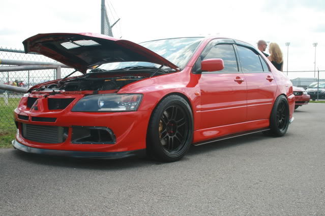 2003 Mitsubishi Lancer Evolution photo