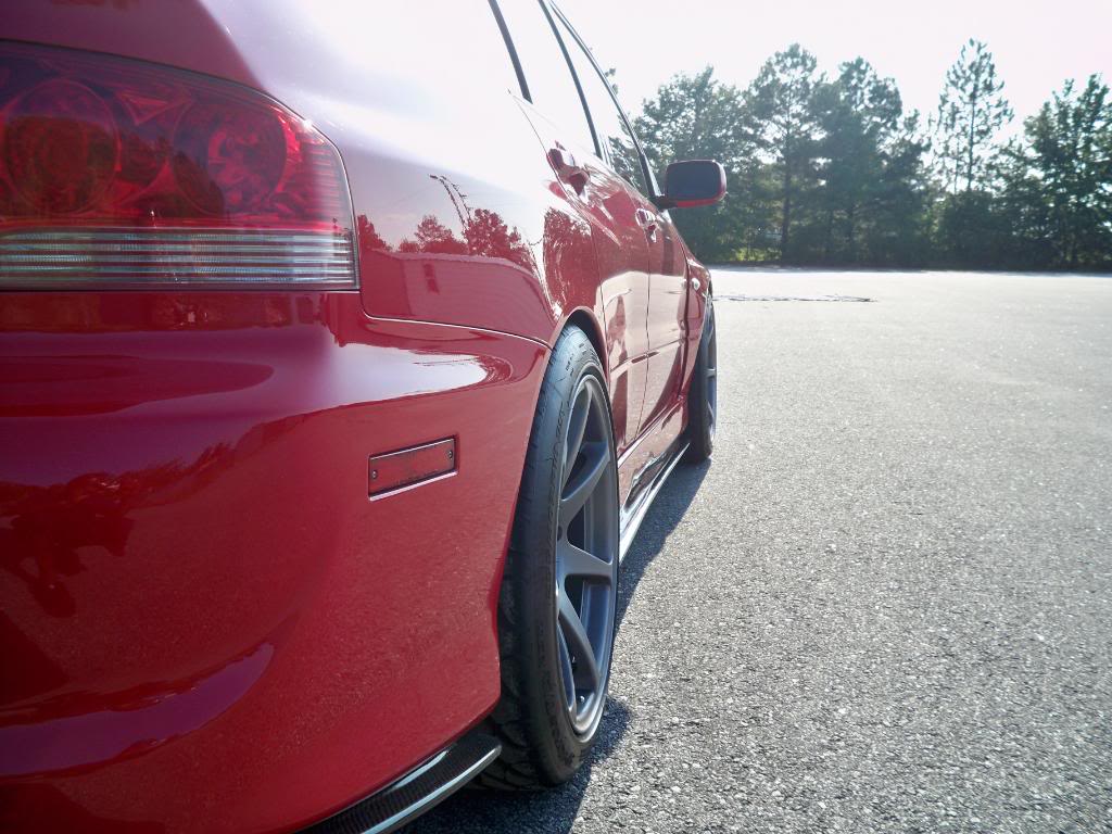 2003 Mitsubishi Lancer Evolution photo