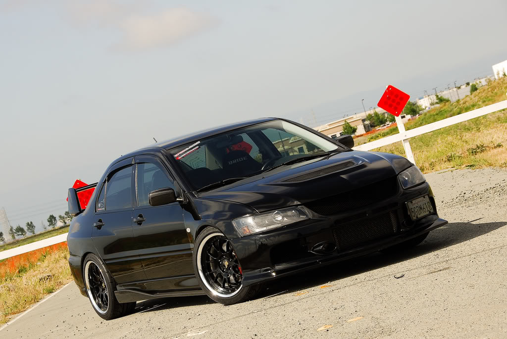 2008 Mitsubishi Lancer Evolution photo