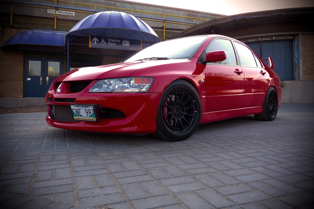 2003 Mitsubishi Lancer Evolution photo