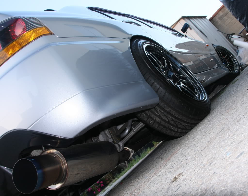 2005 Mitsubishi Lancer Evolution photo