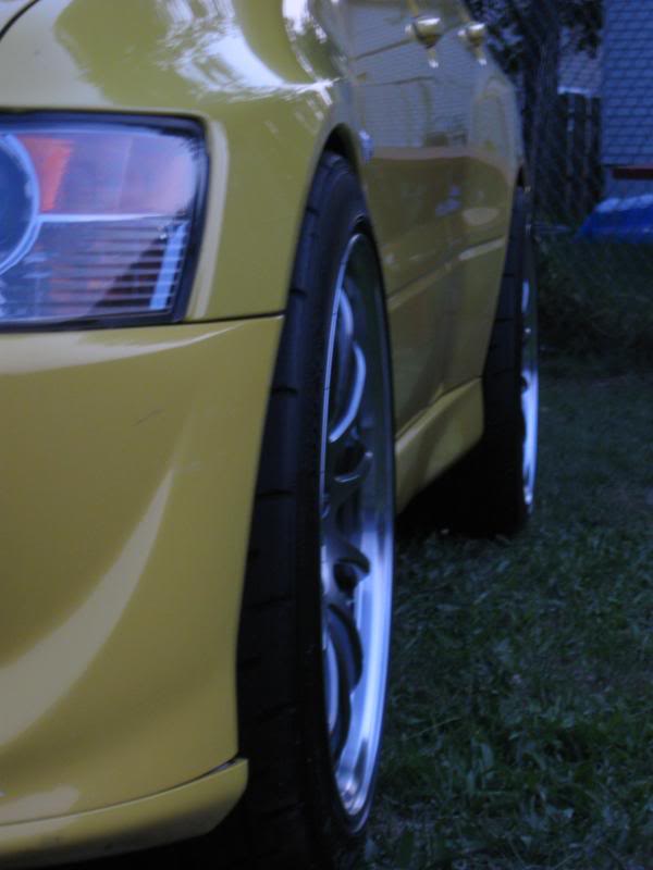 2003 Mitsubishi Lancer Evolution photo