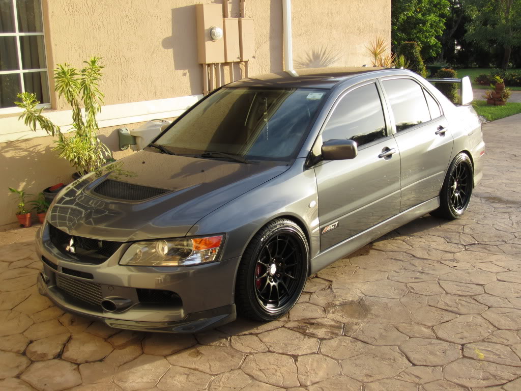 2008 Mitsubishi Lancer Evolution photo
