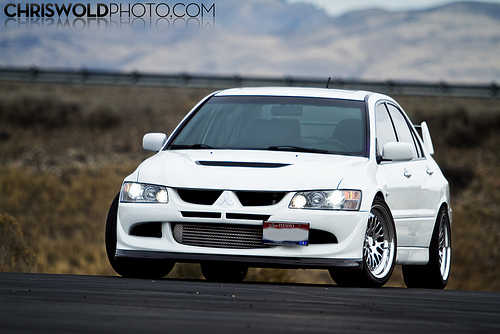 2003 Mitsubishi Lancer Evolution photo