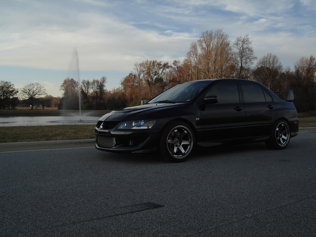2003 Mitsubishi Lancer Evolution photo