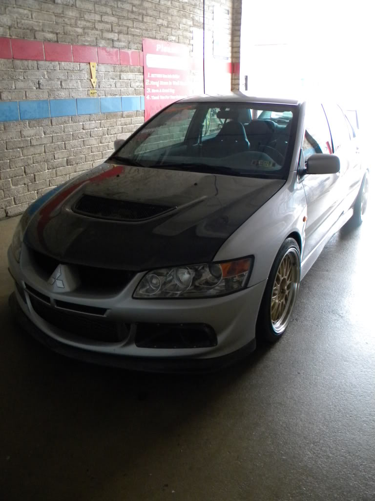 2003 Mitsubishi Lancer Evolution photo