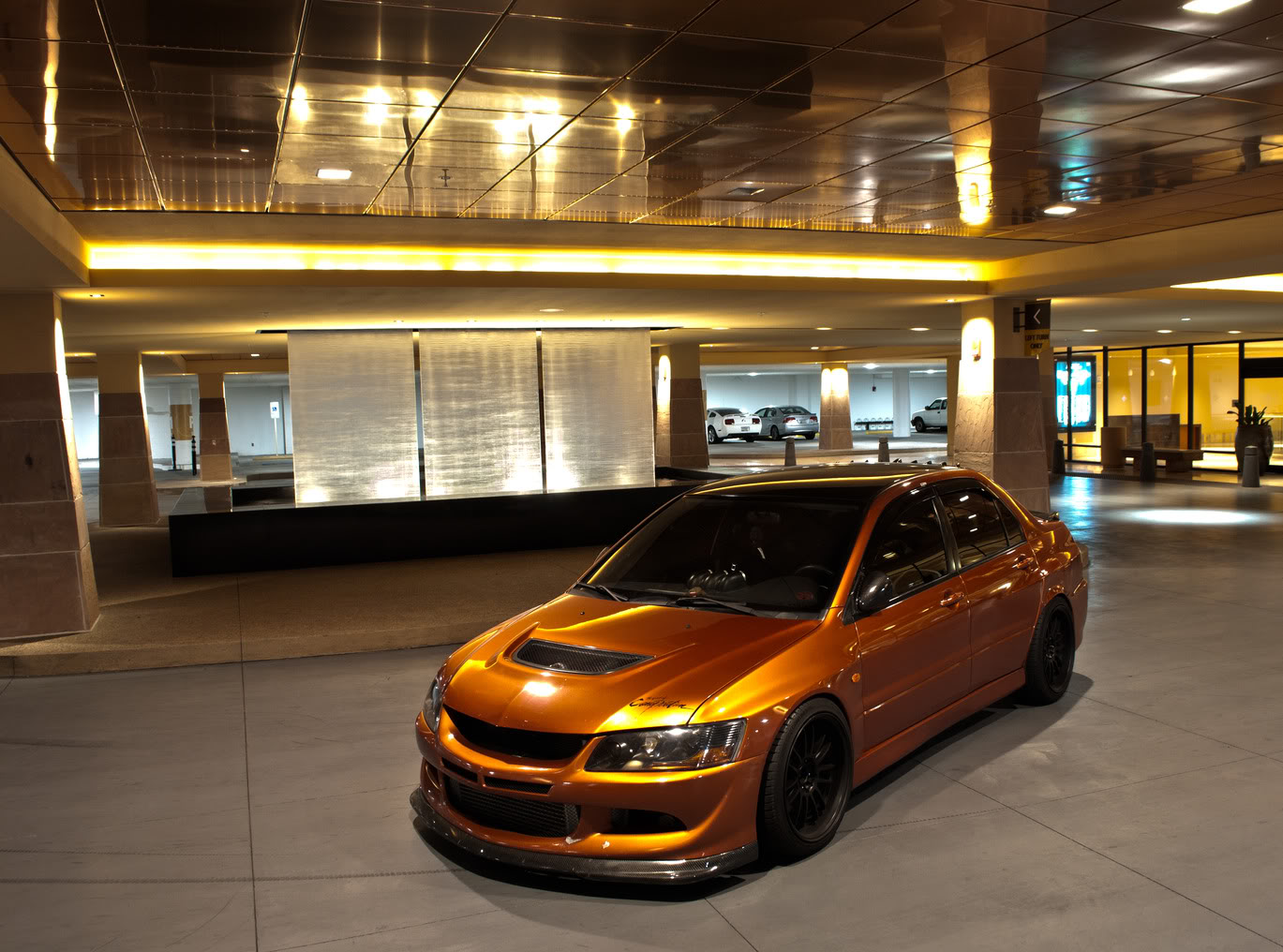 2005 Mitsubishi Lancer Evolution photo