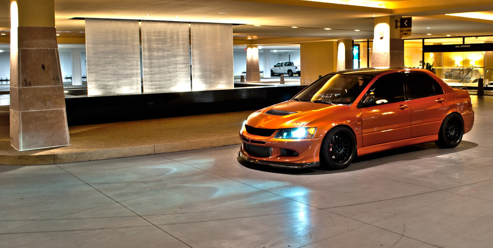 2005 Mitsubishi Lancer Evolution photo