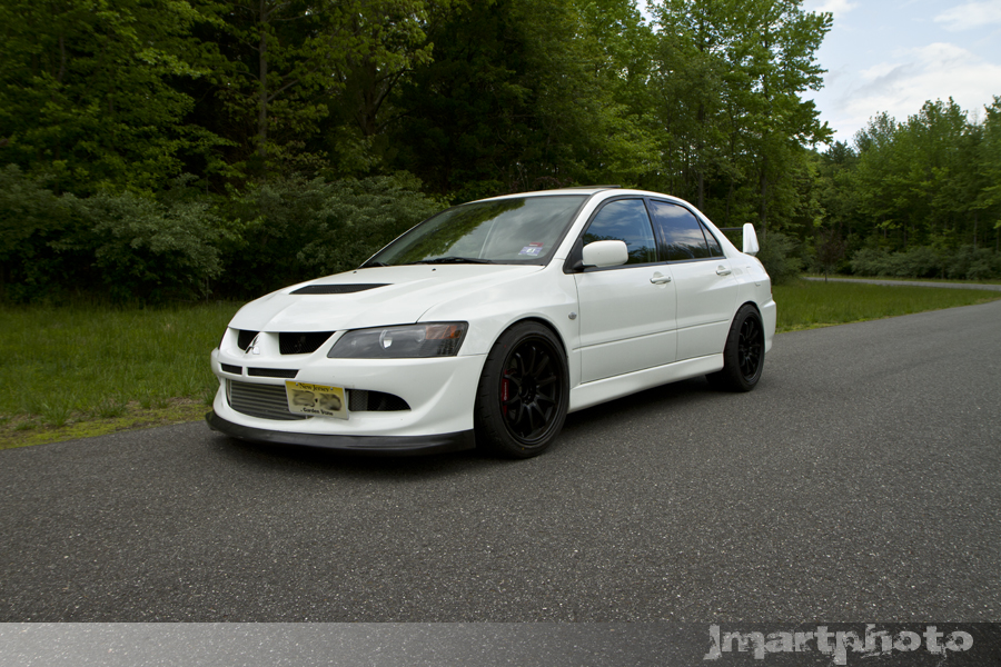 2003 Mitsubishi Lancer Evolution photo