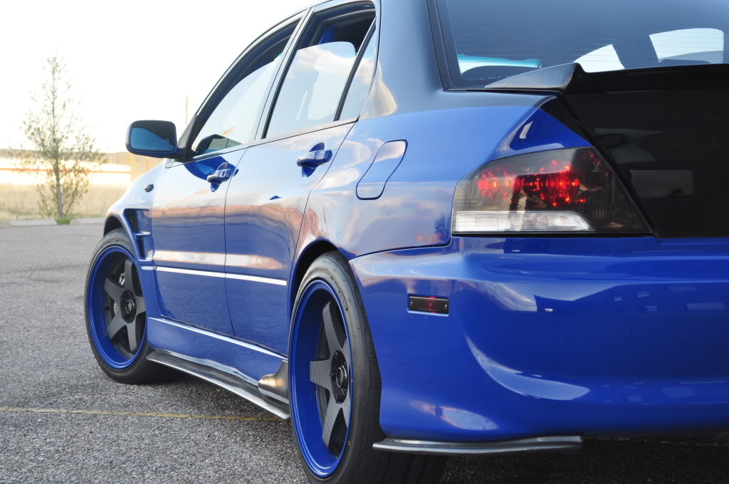 2003 Mitsubishi Lancer Evolution photo