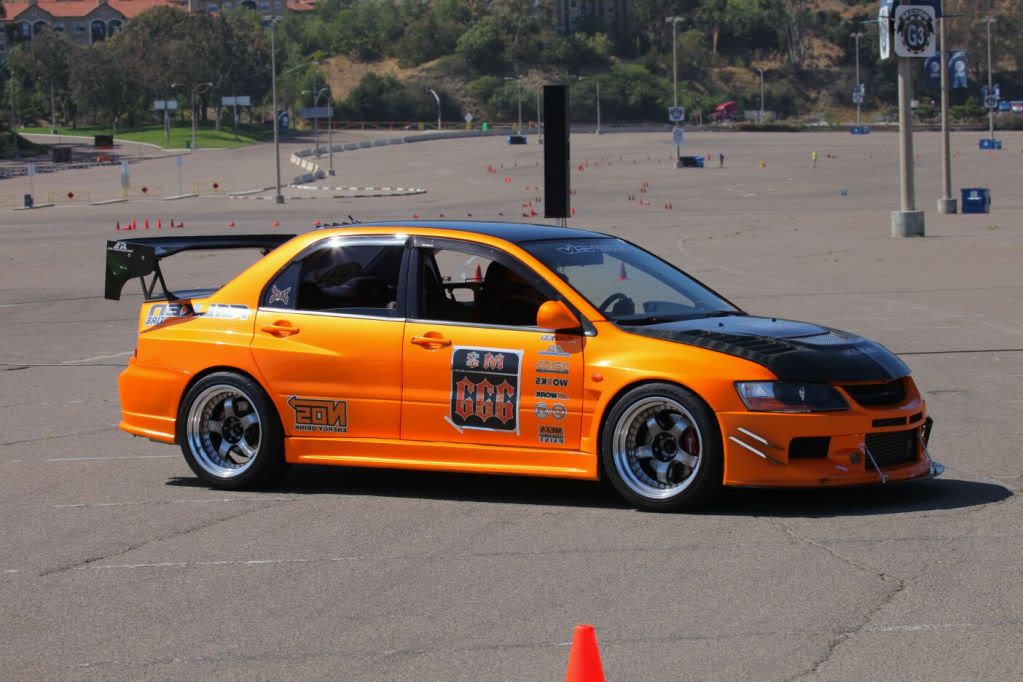 2003 Mitsubishi Lancer Evolution photo