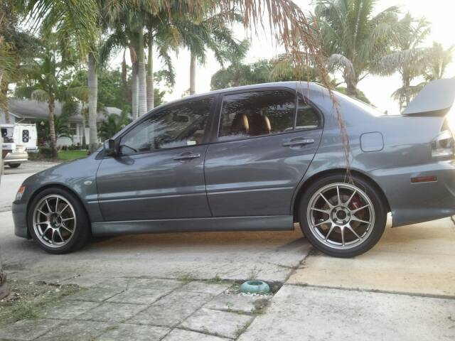 2006 Mitsubishi Lancer Evolution photo