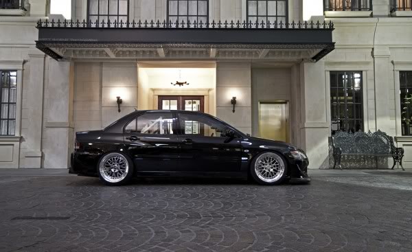 2005 Mitsubishi Lancer Evolution photo