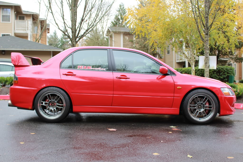 2005 Mitsubishi Lancer Evolution photo