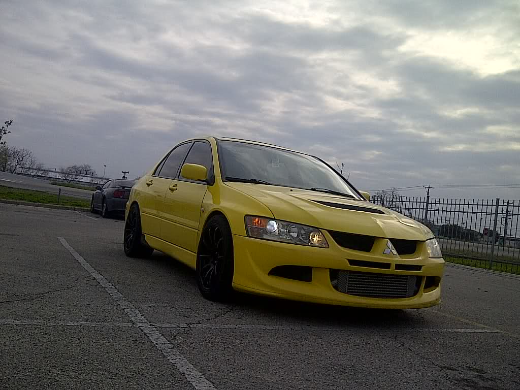 2003 Mitsubishi Lancer Evolution photo