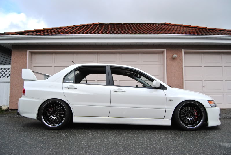 2008 Mitsubishi Lancer Evolution photo