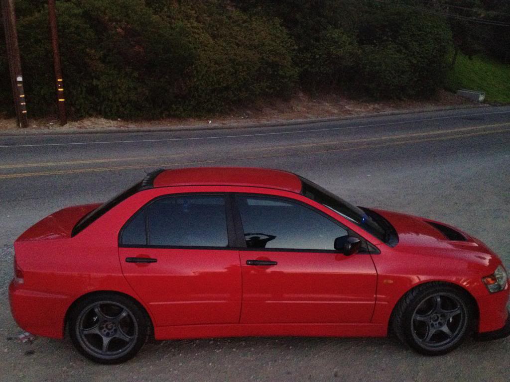 2005 Mitsubishi Lancer Evolution photo