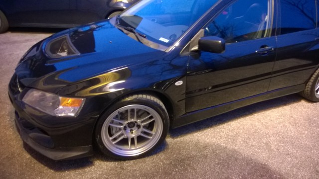 2004 Mitsubishi Lancer Evolution photo