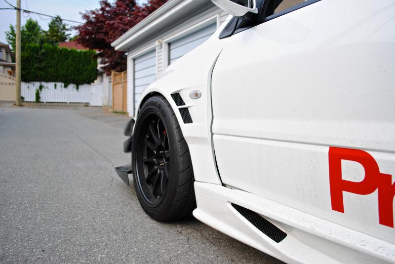 2008 Mitsubishi Lancer Evolution photo