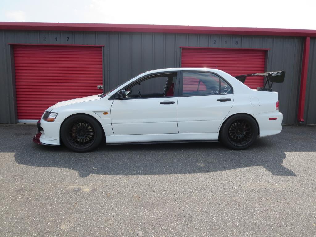 2008 Mitsubishi Lancer Evolution photo