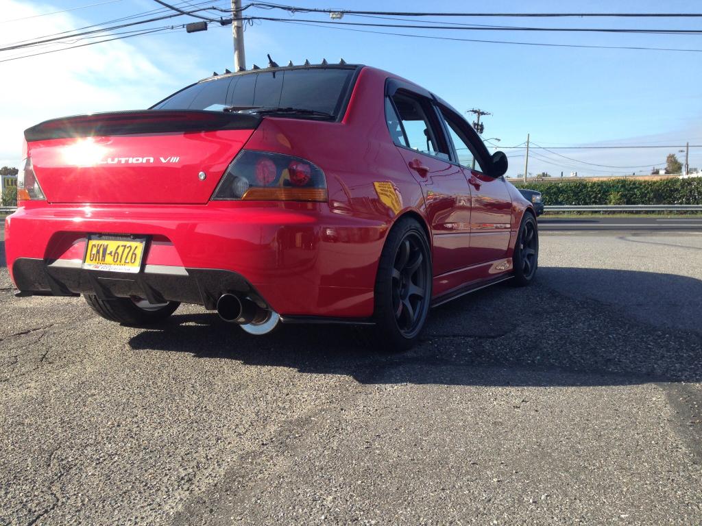 2003 Mitsubishi Lancer Evolution photo