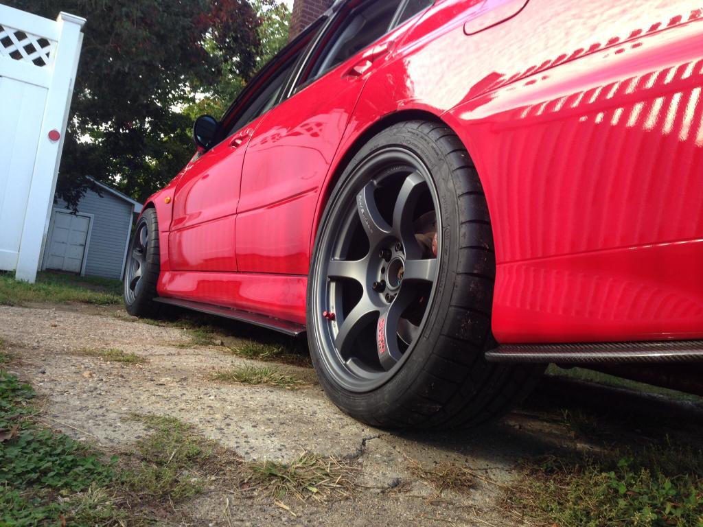 2003 Mitsubishi Lancer Evolution photo
