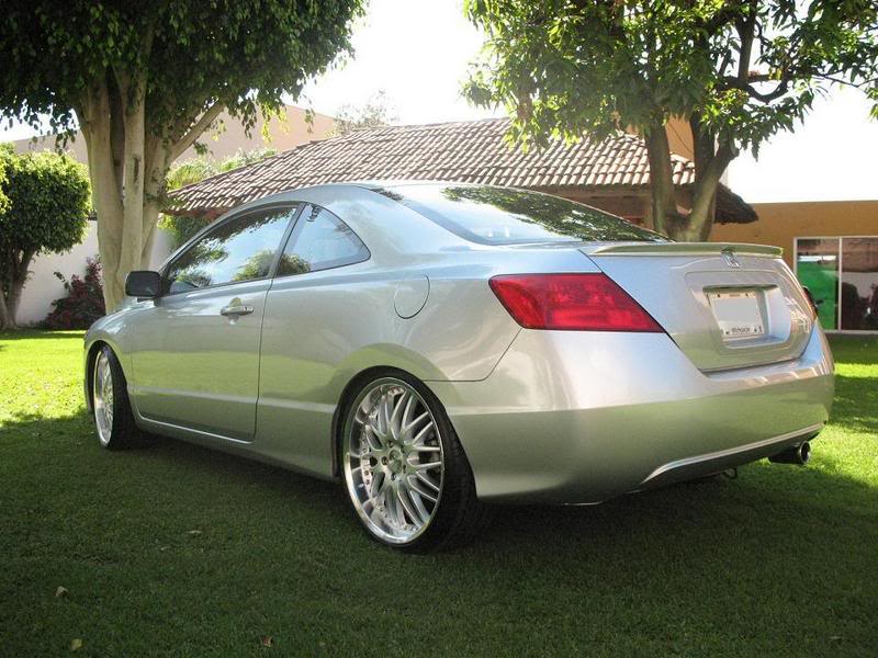 2005 Honda Civic photo