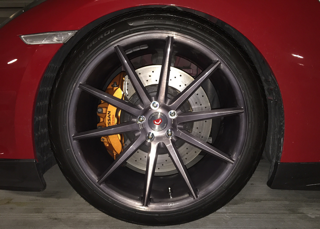 2013 Nissan GT-R photo