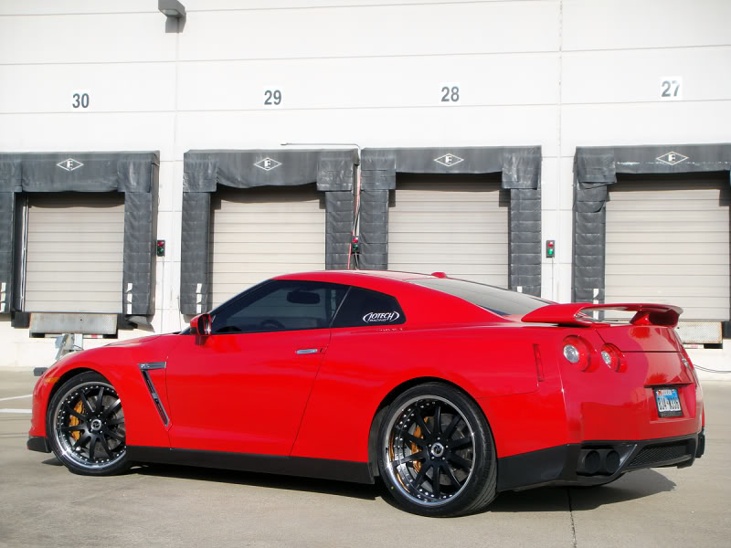 2009 Nissan GT-R photo