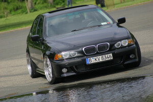 1998 BMW 540