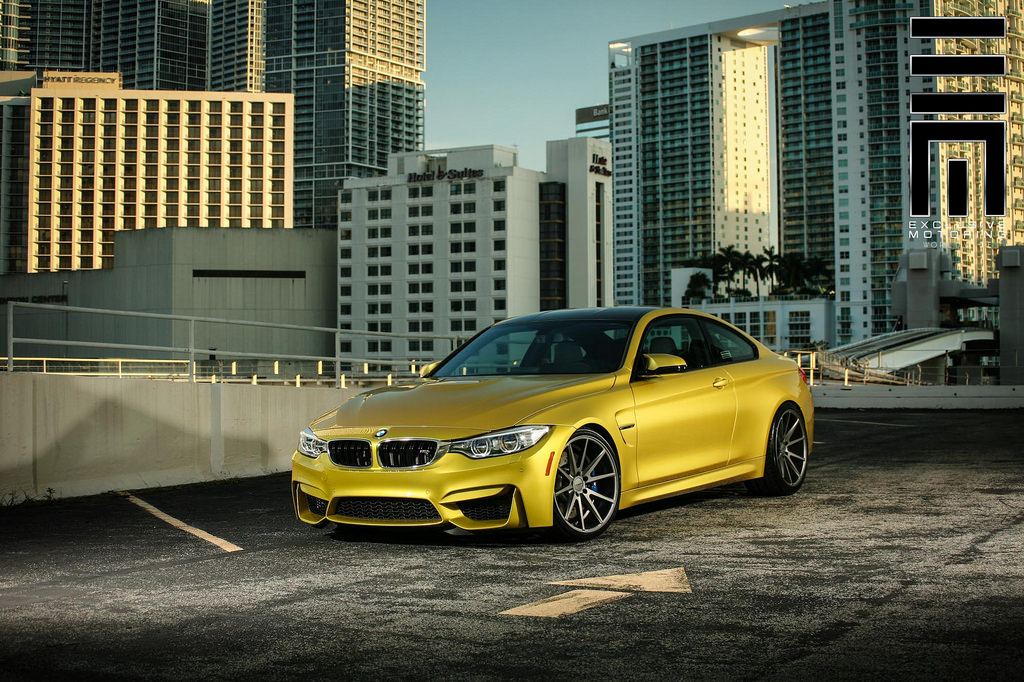 2015 BMW M4 photo