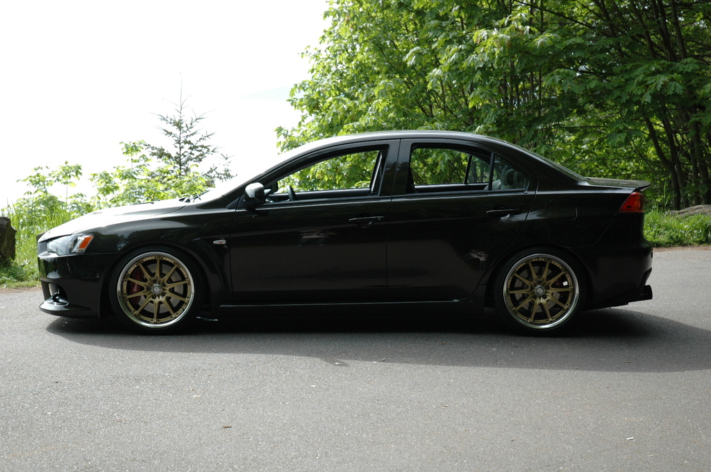 2008 Mitsubishi Lancer Evolution photo