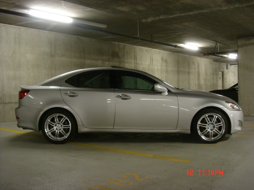 2006 Lexus IS 350 photo