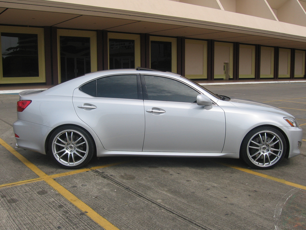 2006 Lexus IS 350 photo