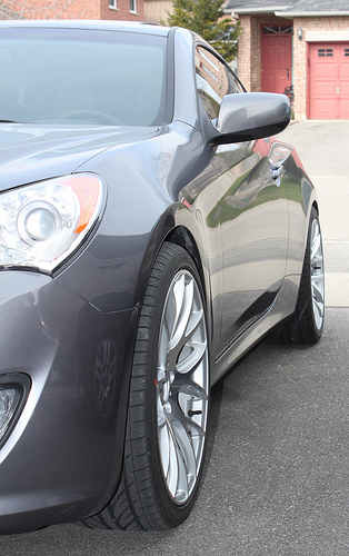 2010 Hyundai Genesis photo
